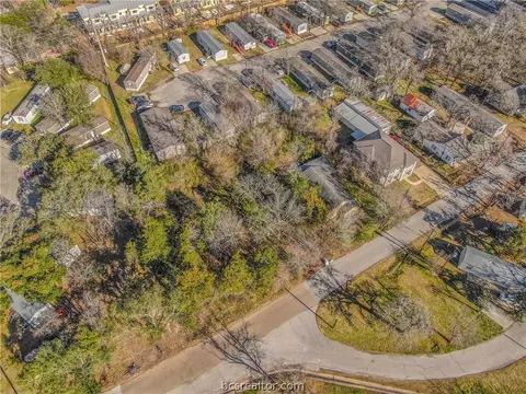 142 Watson Ln, Bryan, TX 77801 photo 5