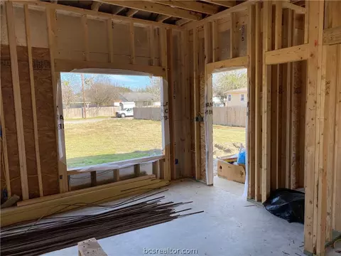 907 Henderson St, Bryan, TX 77803 photo 17