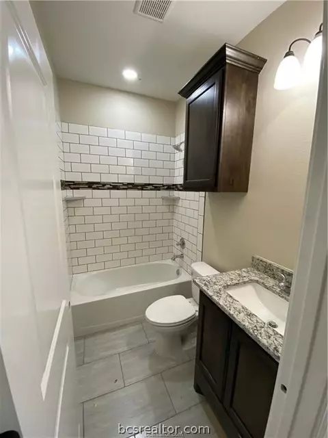 907 Henderson St, Bryan, TX 77803 photo 16
