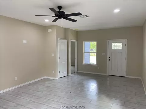 907 Henderson St, Bryan, TX 77803 photo 15