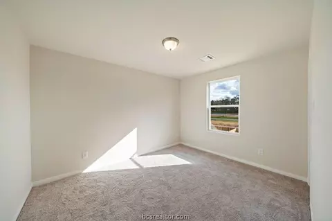 5593 Fox Bluff Dr, Bryan, TX 77807 photo 13