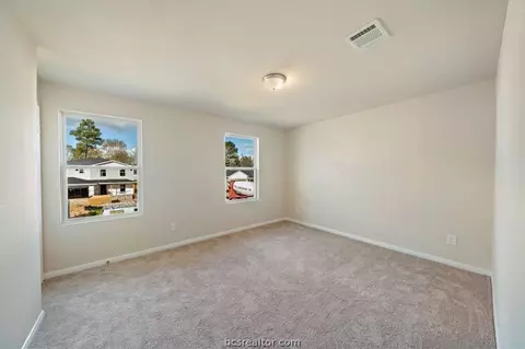 5593 Fox Bluff Dr, Bryan, TX 77807 photo 12