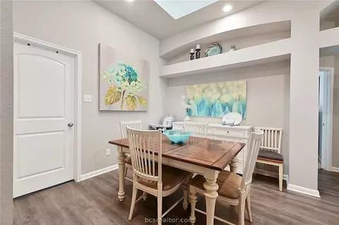 2006 Arable Ct, Brenham, TX 77833 photo 4