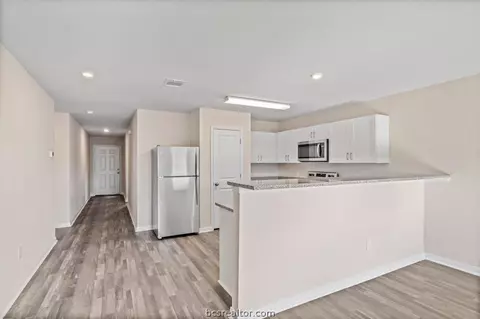 6105 Toby Bnd, Bryan, TX 77807 photo 7