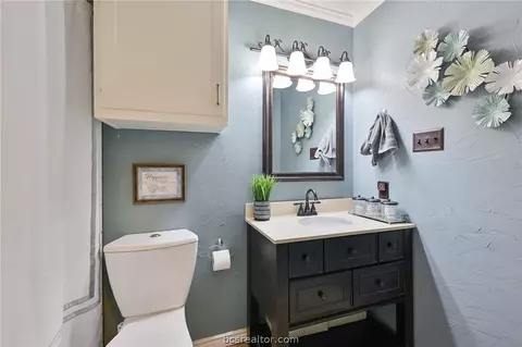 4748 Brompton Ln, Bryan, TX 77802 photo 17