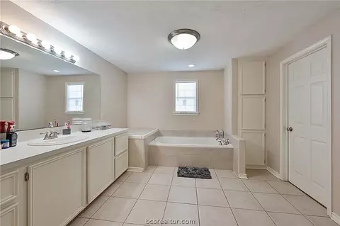 1301 Hazel St, Bryan, TX 77803 photo 9