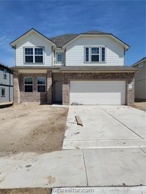 977 Rice Dr, Bryan, TX 77803 photo 2