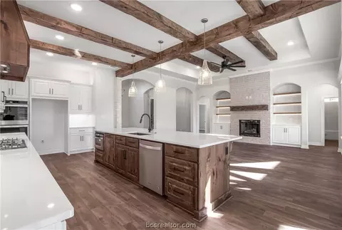 4304 Conestogo Ct, Bryan, TX 77802 photo 6
