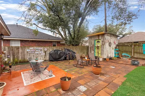 2513 Bexar Grass Ct, Bryan, TX 77802 photo 15