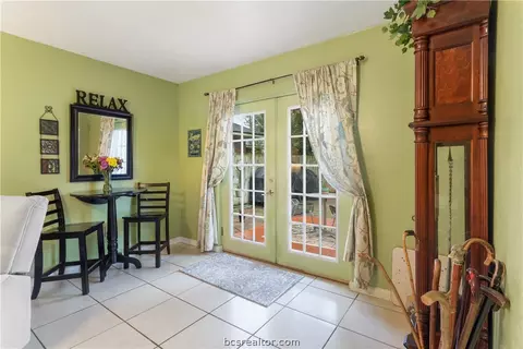 2513 Bexar Grass Ct, Bryan, TX 77802 photo 5