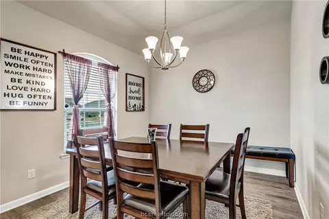 2009 Shimla Dr, Bryan, TX 77807 photo 9