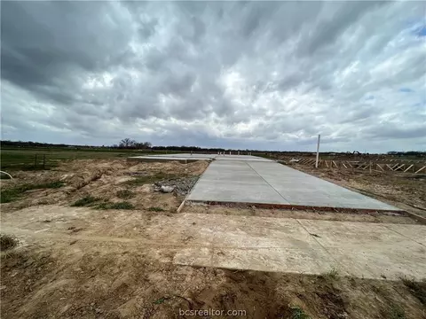 1961 Chief St, Bryan, TX 77803 photo 3