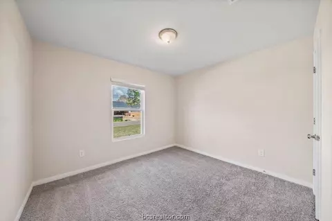 5537 Fox Bluff Dr, Bryan, TX 77807 photo 10