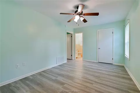 2609 Wayside Dr, Bryan, TX 77802 photo 11