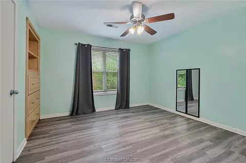 2609 Wayside Dr, Bryan, TX 77802 photo 9