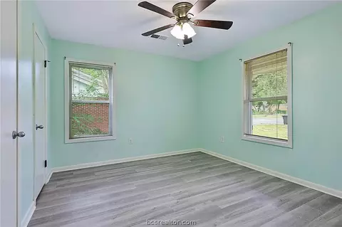 2609 Wayside Dr, Bryan, TX 77802 photo 7