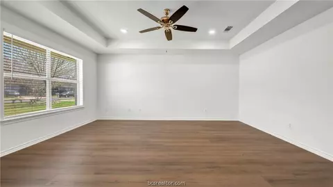 4200 Marsh St, Bryan, TX 77803 photo 9
