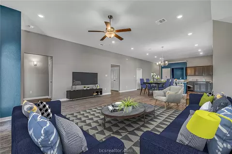 2704 Redcap St, Bryan, TX 77803 photo 9