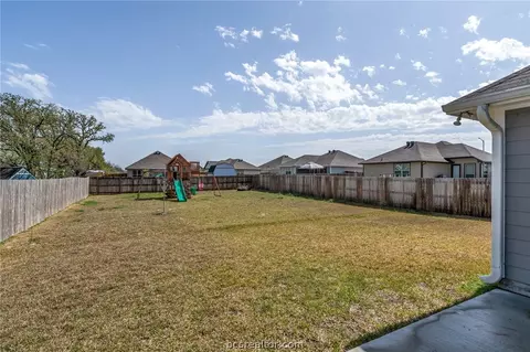2704 Redcap St, Bryan, TX 77803 photo 15