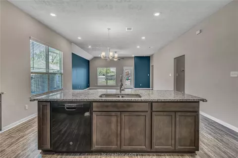 2704 Redcap St, Bryan, TX 77803 photo 6