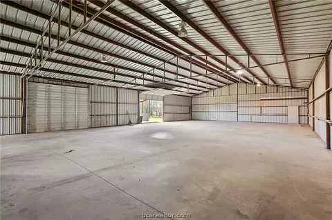 405 N Main St, Gause, TX 77857