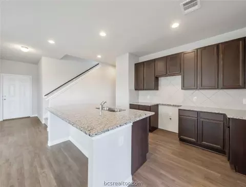 5767 Cerrillos Dr, Bryan, TX 77807 photo 8