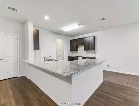 988 Rice Dr, Bryan, TX 77803 photo 7