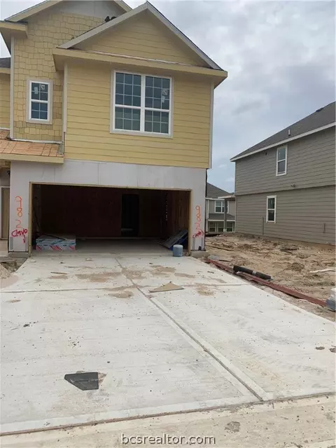 982 Rice Dr, Bryan, TX 77803 photo 2