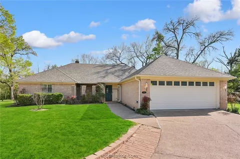 702 Chevy Chase, Bryan, TX 77802 photo 1