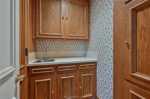 702 Chevy Chase, Bryan, TX 77802 photo 5