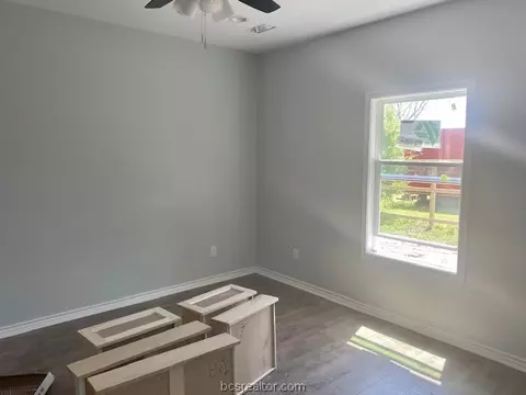 241 Peach St, Bryan, TX 77803 photo 7