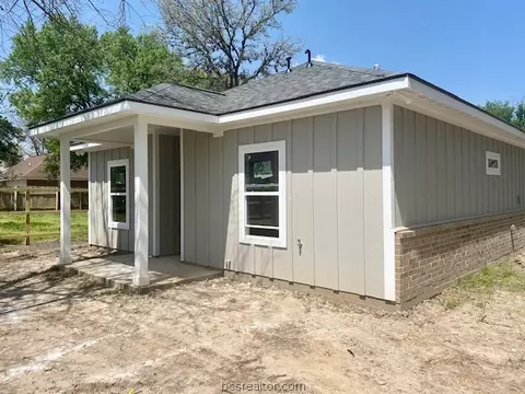241 Peach St, Bryan, TX 77803 photo 8