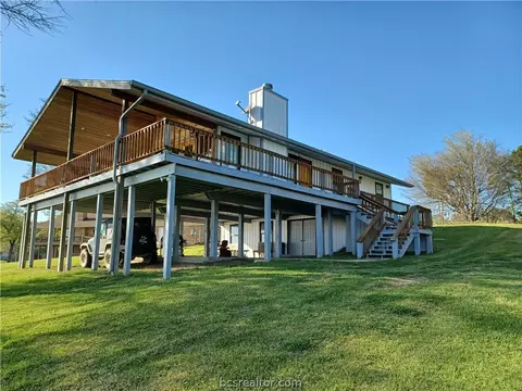 295 Memphis Belle Rd, Trinity, TX 75862 photo 1