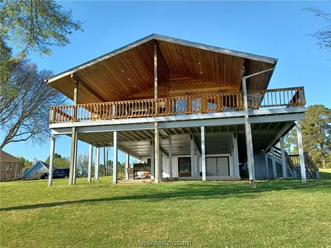 295 Memphis Belle Rd, Trinity, TX 75862 photo 7