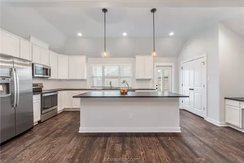 3413 Utah Ct, Bryan, TX 77808 photo 10