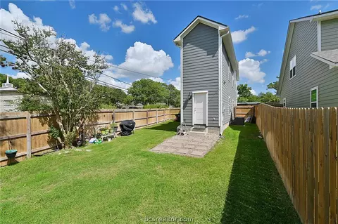 200 Tee Dr, Bryan, TX 77801 photo 5