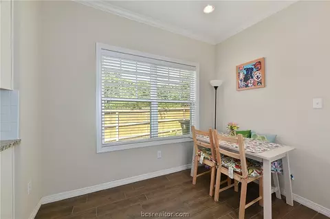 200 Tee Dr, Bryan, TX 77801 photo 9