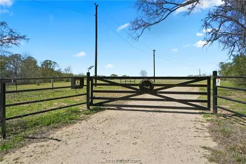 43680 Mitchamore Rd, Hempstead, TX 77445 photo 12