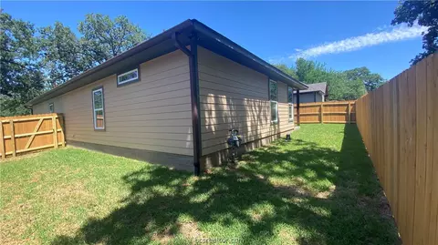 2912 Tennessee Ave, Bryan, TX 77803 photo 22