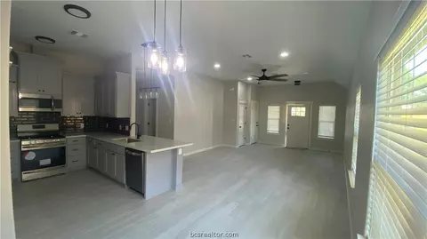 2912 Tennessee Ave, Bryan, TX 77803 photo 7