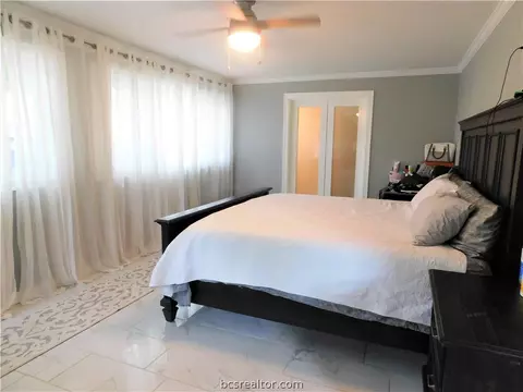 1815 Wayside Dr, Bryan, TX 77802 photo 13