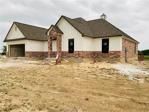 10368 Whiskey River Rd, Bryan, TX 77807 photo 1