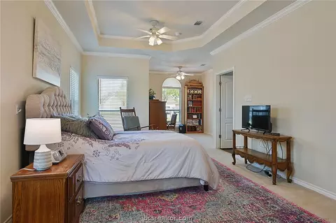 4904 Park Hampton Dr, Bryan, TX 77802 photo 12