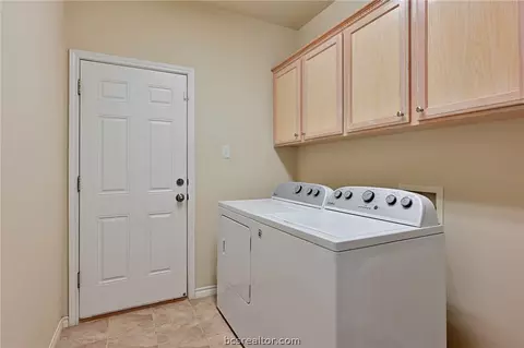 4904 Park Hampton Dr, Bryan, TX 77802 photo 18