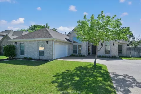 4904 Park Hampton Dr, Bryan, TX 77802 photo 1
