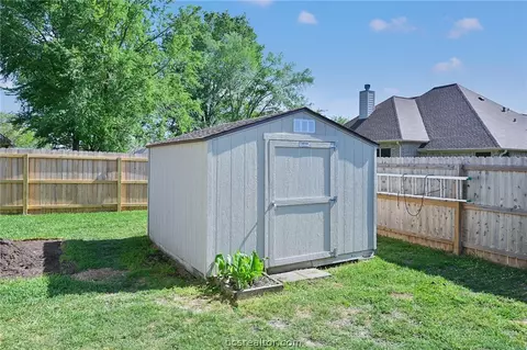 4904 Park Hampton Dr, Bryan, TX 77802 photo 21