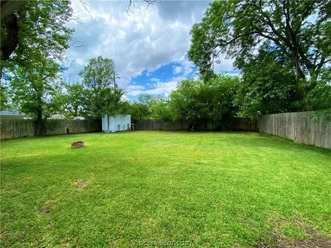 1303 Barak Ln, Bryan, TX 77802 photo 24