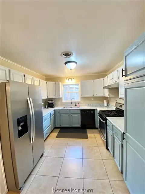 1303 Barak Ln, Bryan, TX 77802 photo 12