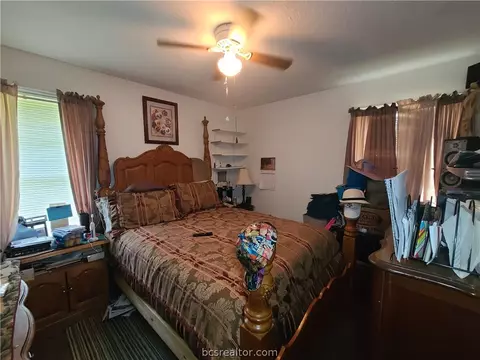1909 Calvert Cir, Bryan, TX 77803 photo 10
