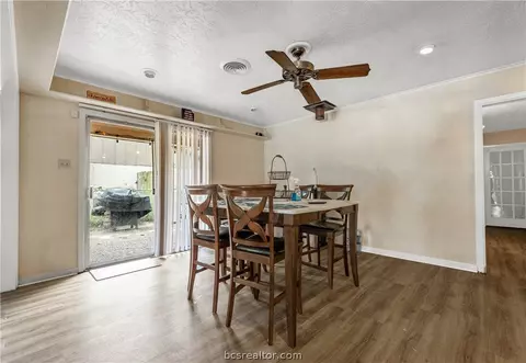3908 Windowmere St, Bryan, TX 77802 photo 8